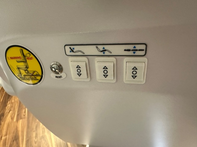 1071933-5 Behandlingsstol el Maxi Weelko