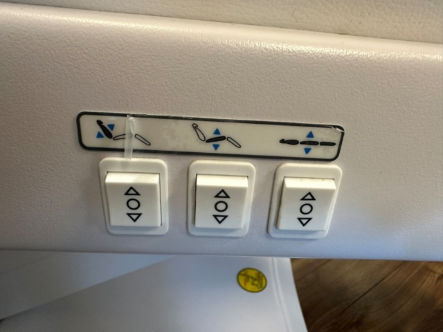 1071933-6 Behandlingsstol el Maxi Weelko