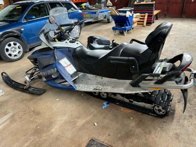 1134990-4 Ski-Doo GTX550 2006