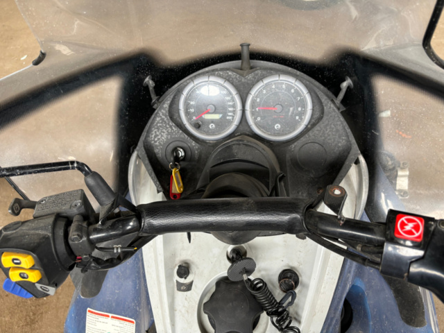 1134990-10 Ski-Doo GTX550 2006