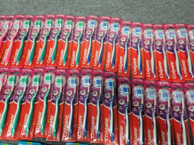Colgate Toothbrushes - PS Auction - We value the future - Largest in ...