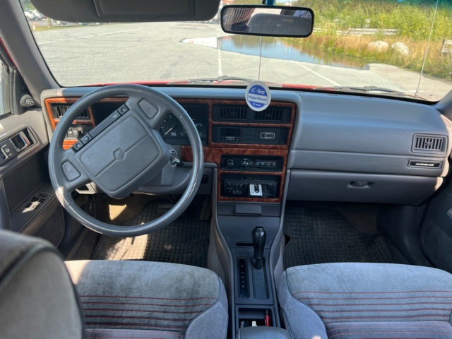 953168-10 Chrysler Saratoga 4-Door Sedan -1992