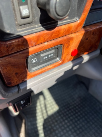 953168-33 Chrysler Saratoga 4-Door Sedan -1992