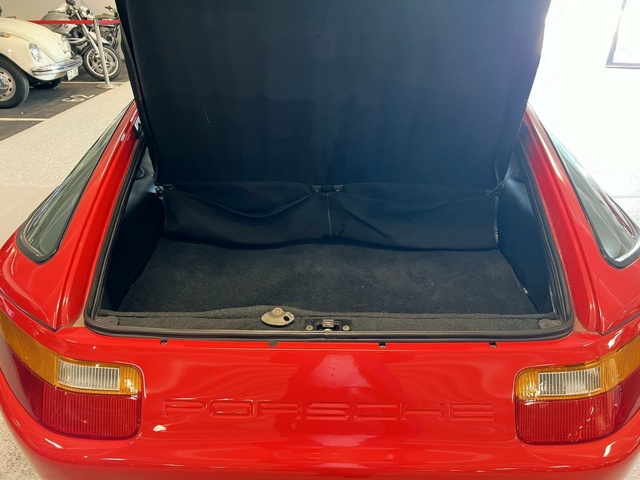 953173-20 Porsche 928 -1989