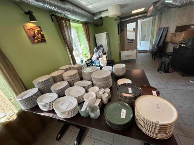 1068893-2 Various plates, incl. Bitz