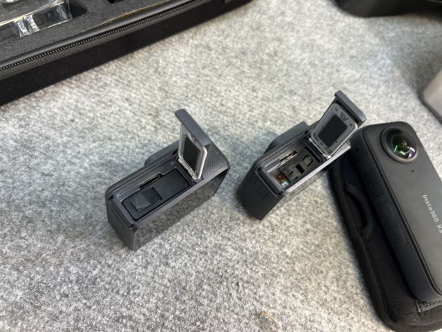 1239866-3 Collection of 2 GoPro cameras, 1 Insta360 camera, accessories and 2 drones