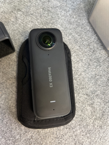 1239866-4 Collection of 2 GoPro cameras, 1 Insta360 camera, accessories and 2 drones