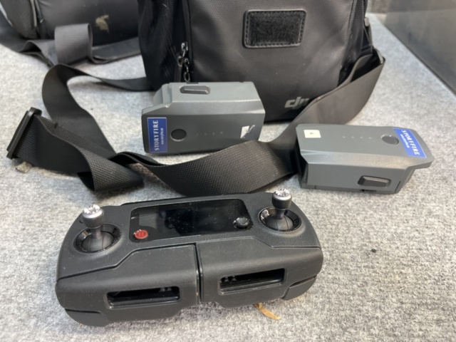 1239866-14 Collection of 2 GoPro cameras, 1 Insta360 camera, accessories and 2 drones