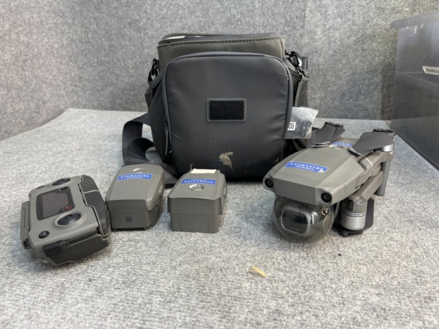 1239866-17 Collection of 2 GoPro cameras, 1 Insta360 camera, accessories and 2 drones