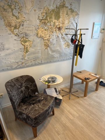 1242975-1 Väntrumsmöbler