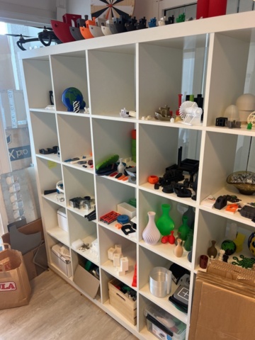 1242975-3 Väntrumsmöbler