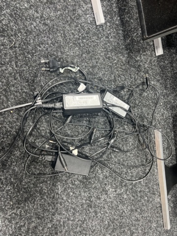 1244481-2 Computer monitors 3 pcs 24" - Samsung S24D590PL