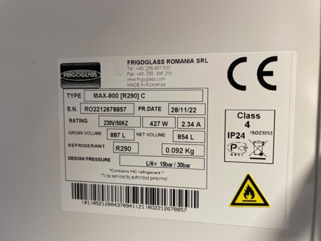 1224367-3 Double door drinks fridge 89 x 72cm, height 200cm