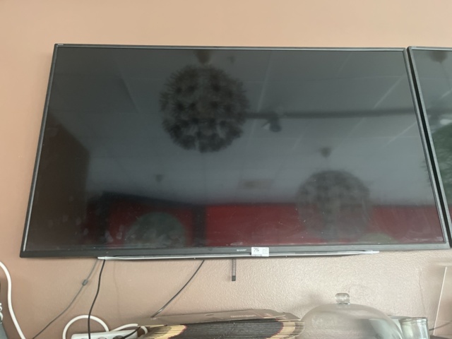 1191719-3 Monitor including wall mount - Sharp