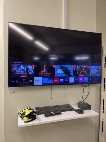 1215019-1 Smart-TV 50” samt mini PC - Samsung/Intel NUC