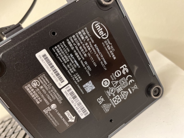 1215019-6 Smart-TV 50” samt mini PC - Samsung/Intel NUC