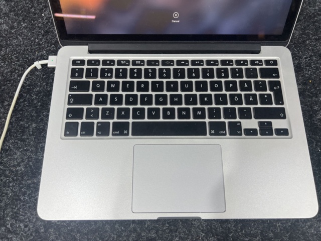 1244488-4 Laptop Apple MacBook Pro 13.3"