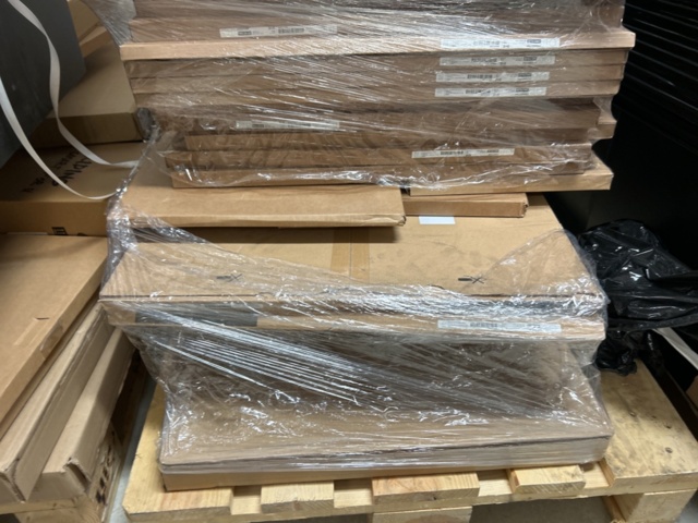 1235008-11 Lot of furniture from Ikea