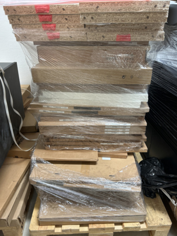 1235008-12 Lot of furniture from Ikea