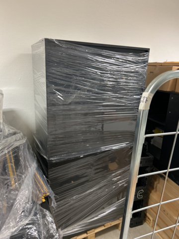 1235008-19 Lot of furniture from Ikea