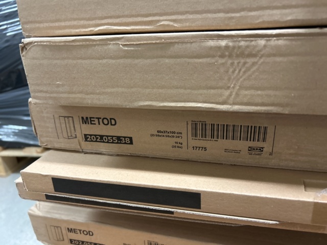 1235008-22 Lot of furniture from Ikea