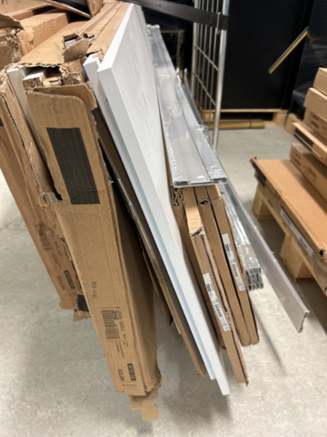 1235008-28 Lot of furniture from Ikea