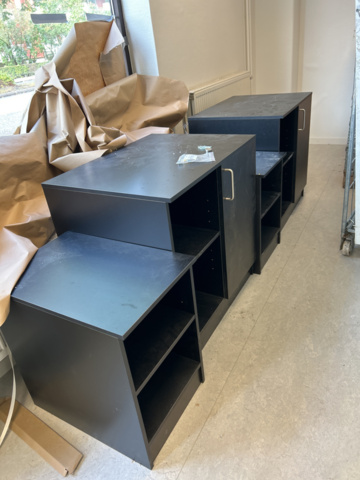 1235008-33 Lot of furniture from Ikea