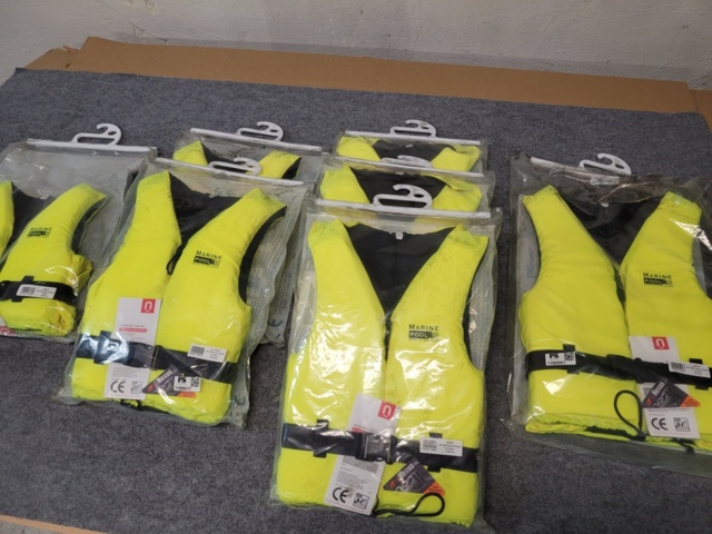 Classic Life Vests Different Sizes - PS Auction - We value the future ...