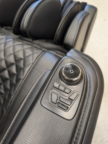 1152273-5 Massage chair AT-628