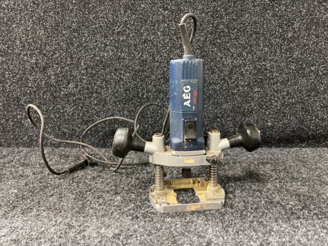 1247969-1 Hand router AEG OFE 630