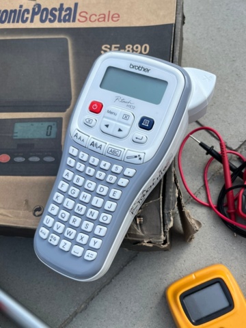 1248065-5 Krysslaser, Multimeter, våg, etikettmaskin m.m.