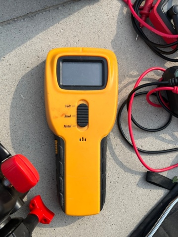 1248065-7 Krysslaser, Multimeter, våg, etikettmaskin m.m.