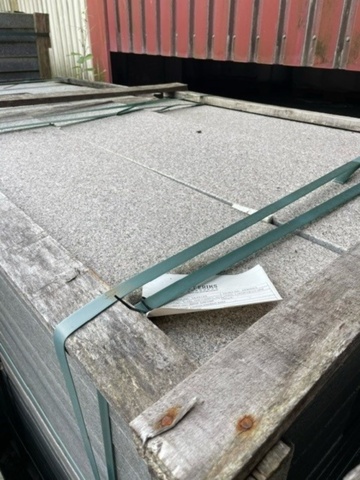 1248250-1 Granithäll Tossene Flammade Fallande längder 600-1200x300x60mm ca 9,5 kvm