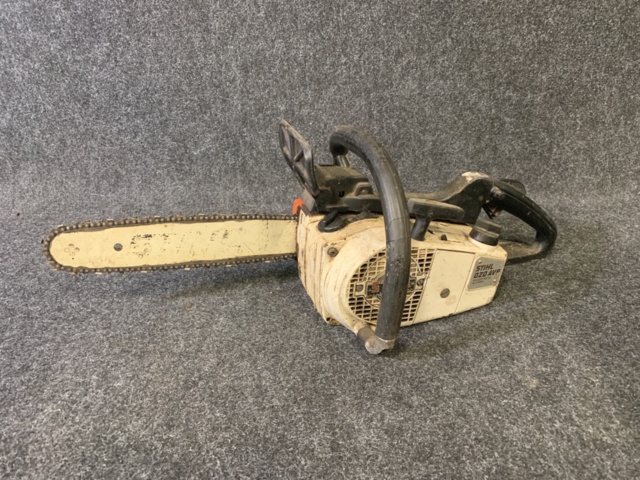 1248052-8 Chainsaw Stihl 020 AVP