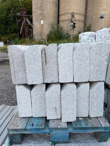 1248287-6 Granitkantsten RFF2 Porto ca 36 m