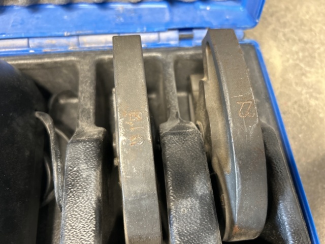 1235066-7 Rörpress LK Systems med backar