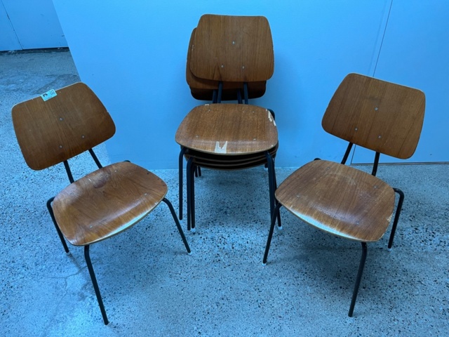 1215054-1 Stackable chairs x6