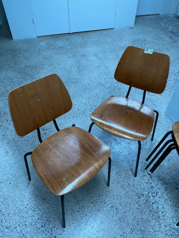 1215054-7 Stackable chairs x6