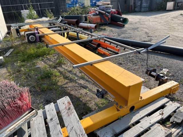 1237465-2 Traverse 1.6 ton Konecranes motor-driven remote controlled