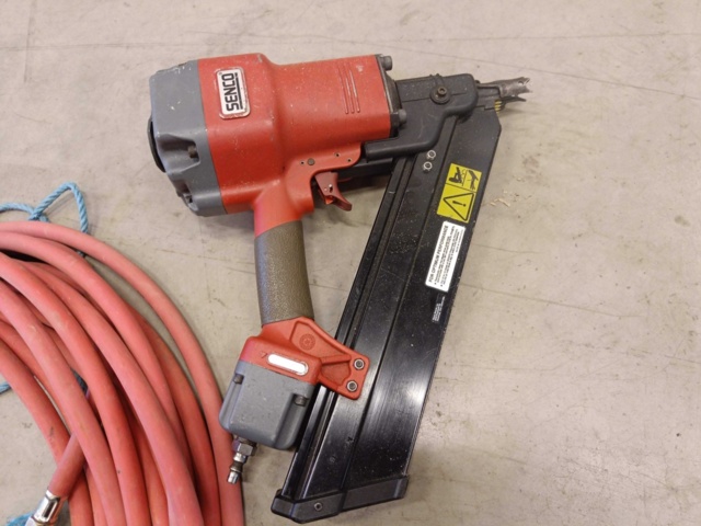 1130393-6 Nail gun Senco framepro 601 incl compressed air hose