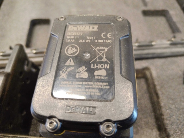 1130395-5 Cross laser Dewalt DCE089G