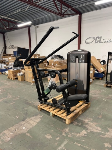 1088440-2 Precor Lat Pulldown Machine
