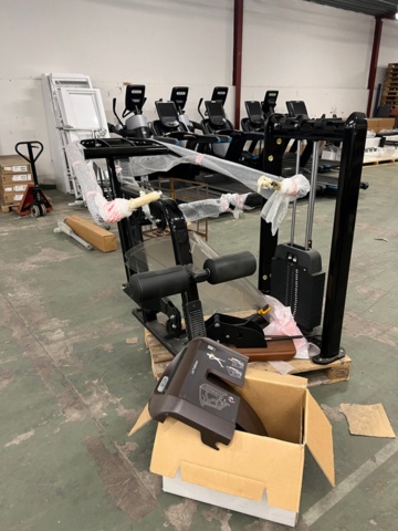 1088442-3 Precor Lat Pulldown Machine