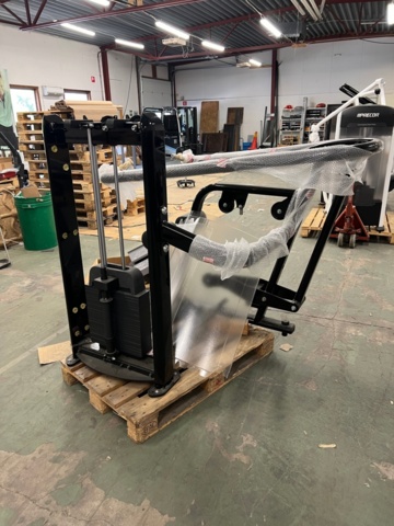 1088442-5 Precor Lat Pulldown Machine