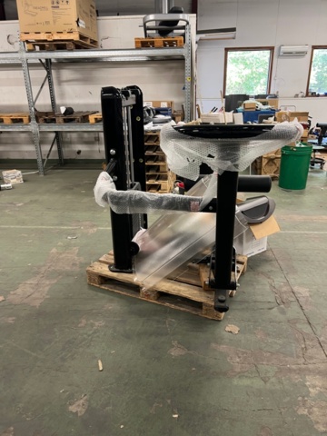 1088442-6 Precor Lat Pulldown Machine