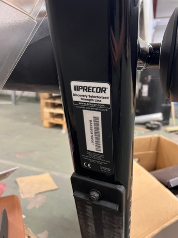 1088442-13 Precor Lat Pulldown Machine