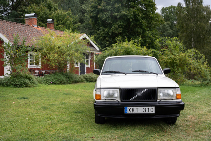1251290-2 Volvo 240 Kombi 2.0 Manuell, 111hk -1992