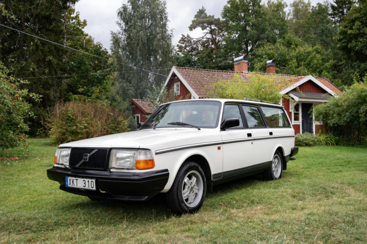 1251290-1 Volvo 240 Kombi 2.0 Manuell, 111hk -1992