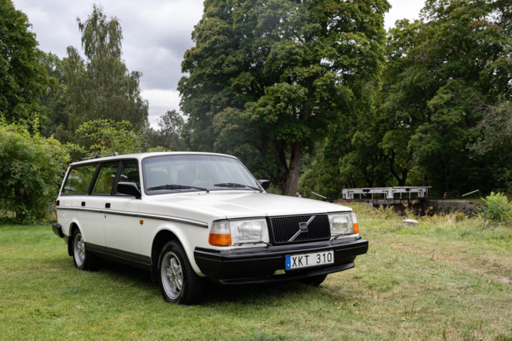 1251290-3 Volvo 240 Kombi 2.0 Manuell, 111hk -1992