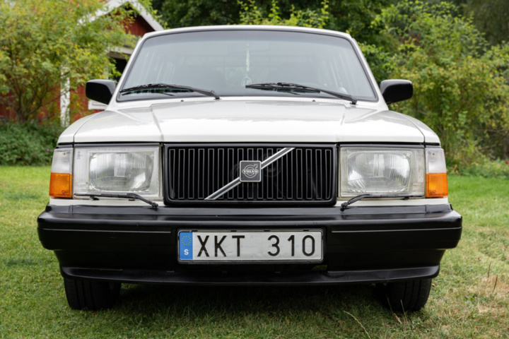 1251290-44 Volvo 240 Kombi 2.0 Manuell, 111hk -1992